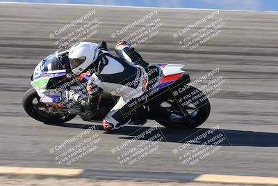 media/Jan-16-2026-CVMA Friday Practice (Fri) [[6f2bf47531]]/3-Racer 2/Session 2 Bowl Entry Pans/